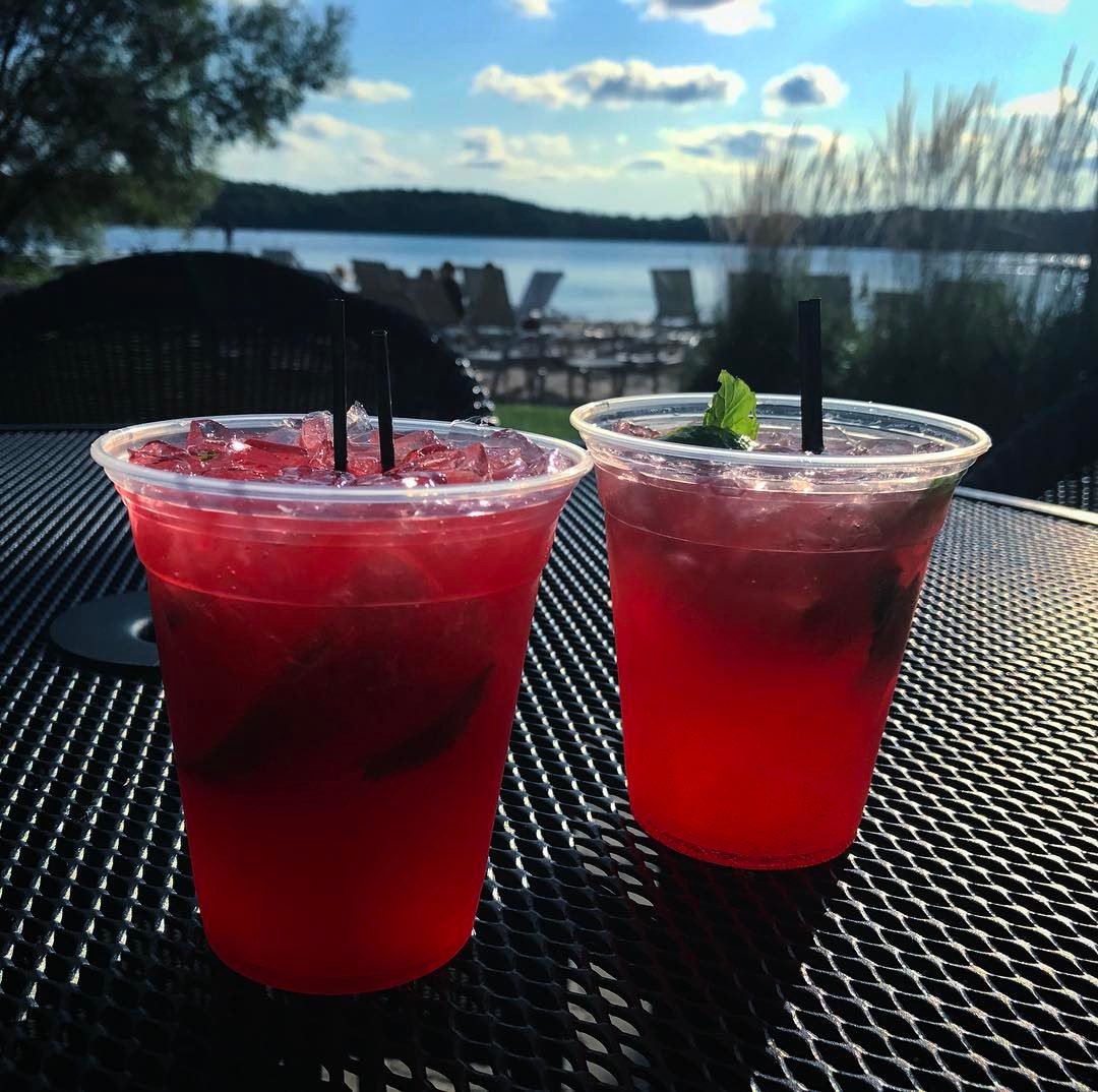 Lake Deck Strawberry Mojito