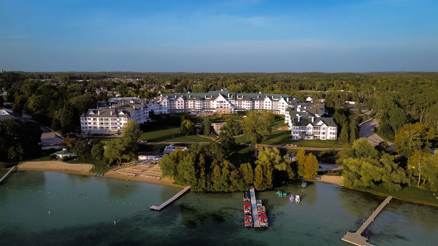 Welcome to our Elkhart Lake Wisconsin Resort | The Osthoff Resort \u0026 Spa, image size:1400x788